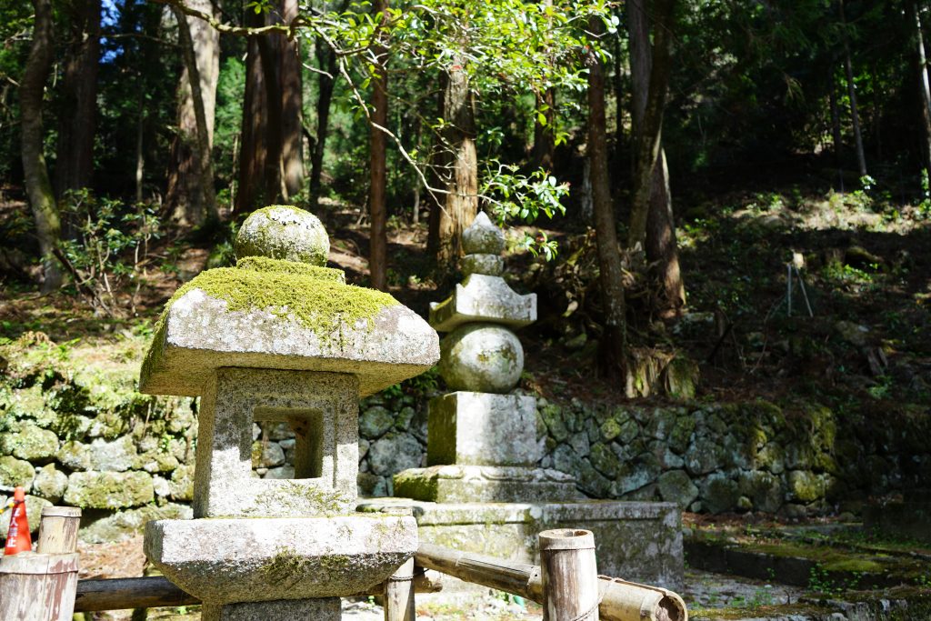 室生寺の灯籠