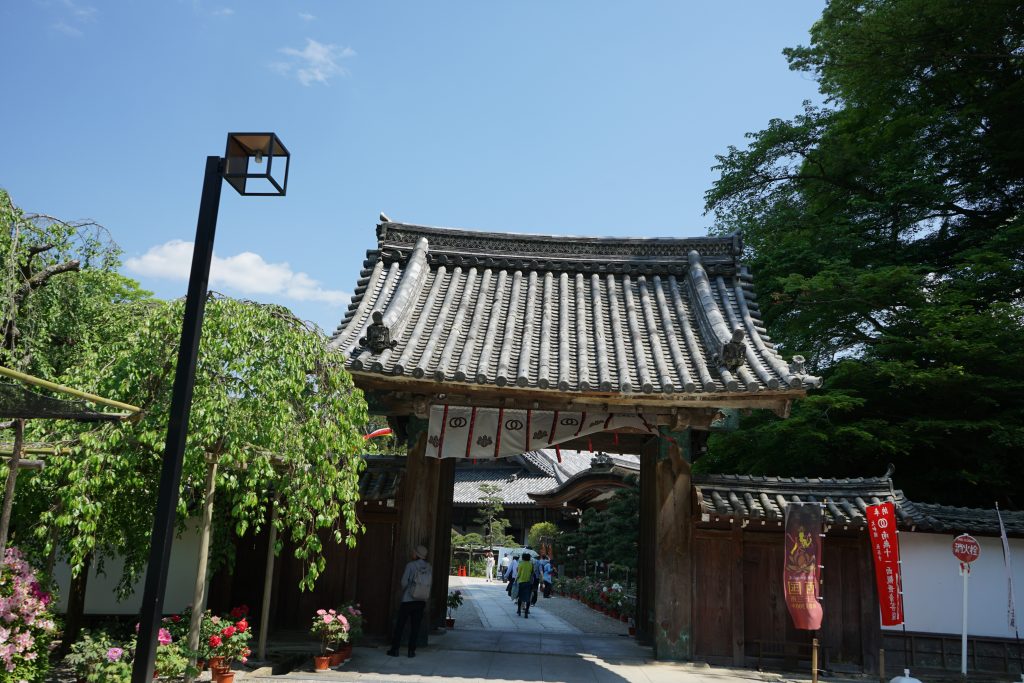 長谷寺本坊の門