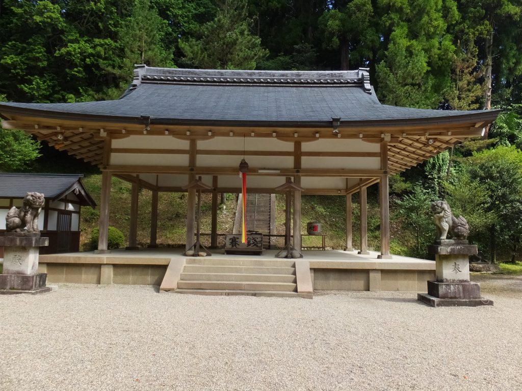 八咫烏神社本堂