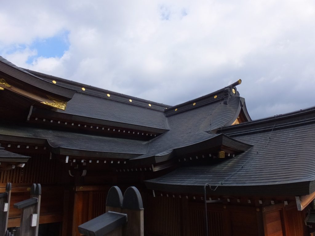 丹生川上神社上社屋根