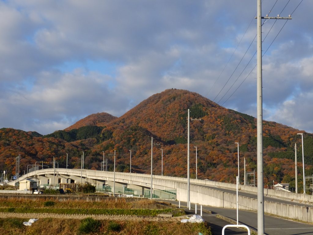 二上山全景