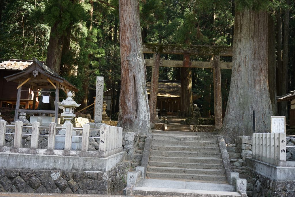 室生龍穴神社入り口付近