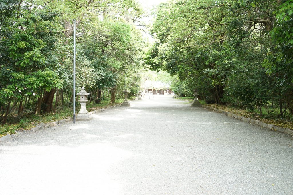 鏡作坐天照御魂神社参道