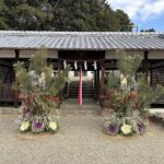 お正月飾りの白山比咩神社の拝殿