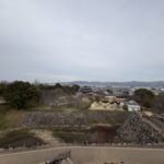 天守台の上から見渡した大和の景色