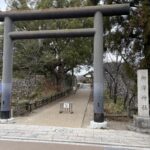 本丸に鎮座する柳澤神社の鳥居