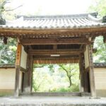 長岳寺の大門