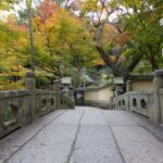 信貴山朝護孫子寺の境内に架かる石橋