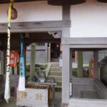 信貴山の山上に祀られた空鉢護法堂
