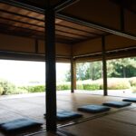 慈光院の書院の広縁と庭